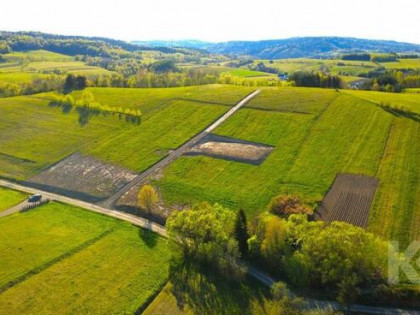Działka budowlana Średnia Wieś gm. Lesko,