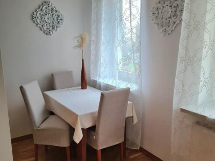 Kawalerka Al. KEN 90 Stokłosy Ursynów balkon ochrona