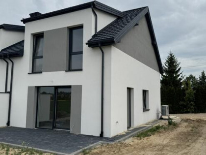 Dom Jakubowice Konińskie-Kolonia gm. Niemce,