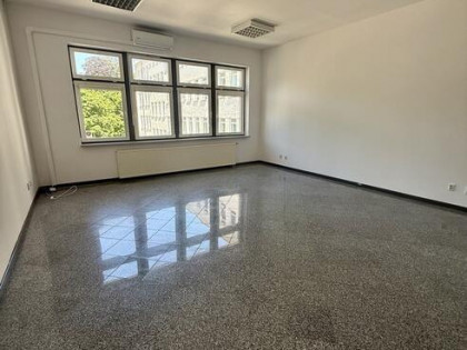 Biuro 33,30 m2, Darmowy Parking, Blisko SKM