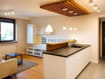 Elegancki apartament przy kładce Praga