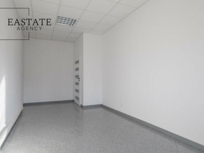 Lokal, Darmowy Parking, Magazynek, Blisko SKM