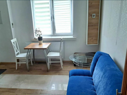 Wynajmę kawalerkę w dobrej lokalizacji i cenie