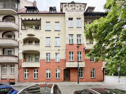 Wyremontowane i przestronne - 87m - Pl. Wolności 2