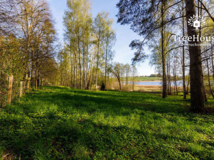 Działka z widokiem na jezioro