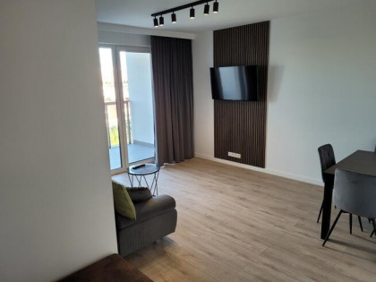 Apartament 50m,metro,garaż,komorka