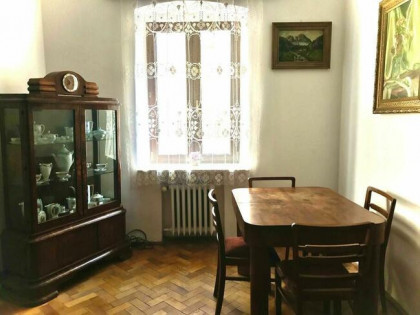 Dużą kawalerkę wynajmę na Bałutach + miejsce postojowe