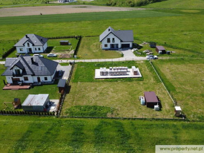 Działka 13 ar z rozpoczętą budową, Grabiny, Czarna