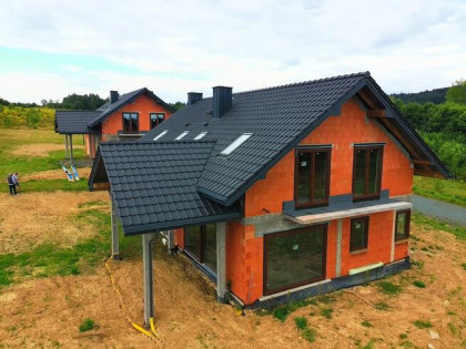 Przestronny dom 220 m² w stanie surowym