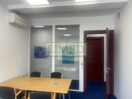 Wysoki standard,recepcja,dostęp24h,parking,ochrona