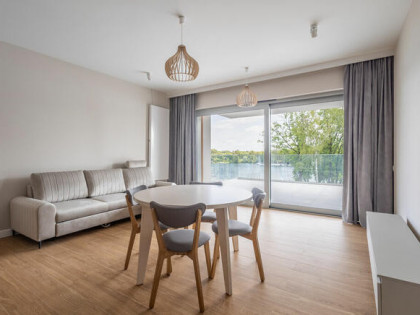 Apartament w Marinie Stranda Giżycko z widokiem na jezioro