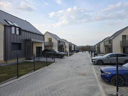 NOWOCZESNY DOM > 119,5 m2 > W OTOCZENIU ZIELENI