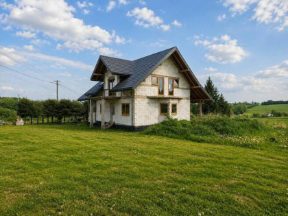Dom Poraż gm. Zagórz,