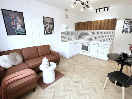 LUX 2 pokoje, Garderoba, Generalny Remont!