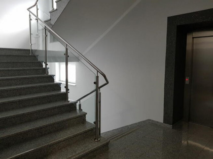 BEZCZYNSZOWA garsoniera w Śródmieściu 16m2 koło Serenady