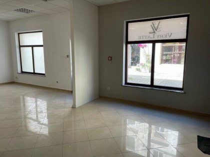 Duży lokal na parterze w centrum Dzierżoniowa wynajmę