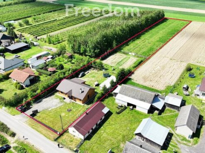 6letni dom z działką w spokojnej okolicy