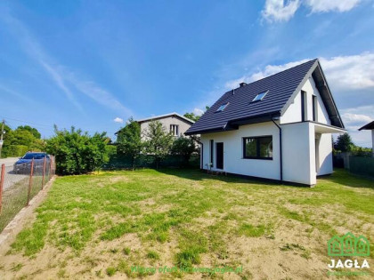 Dom Dąbrowa Chełmińska, Bazowa