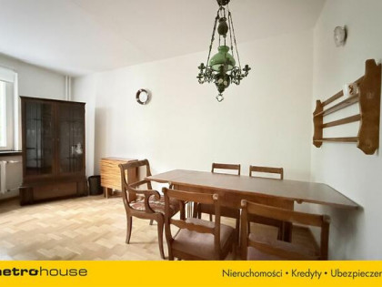 3 pokoje, duży balkon, blisko metro Imielin 600m