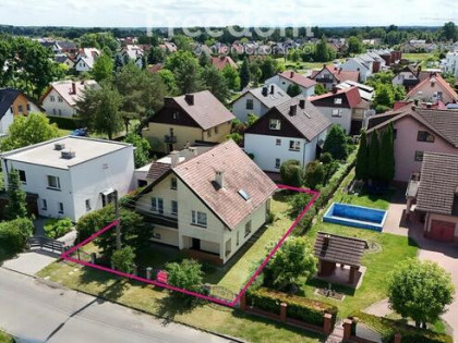 Przestronny dom z garażem i ogrodem - Niemodlin