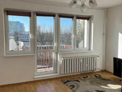 Mieszkanie o pow. 53m2, balkon, IV p., do remontu, os. Asnyka