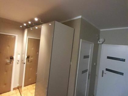 Nowa cena. Mieszkanie 3 pok. 68.80 m2 sprzedam