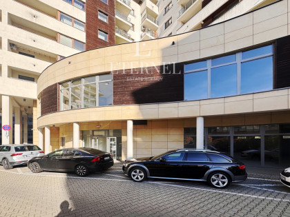 Inwestycyjny lokal z pozwoleniem na mieszkania