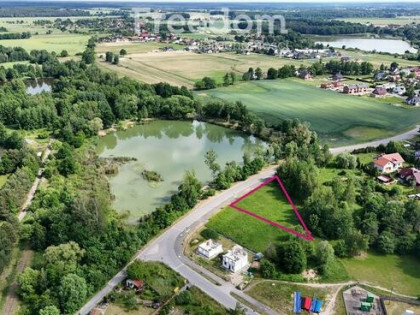 Wyjątkowa działka z widokiem na staw