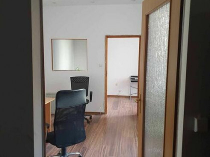 Lokal użytkowy 55 m² Ostrów Wlkp centrum 1-piętro