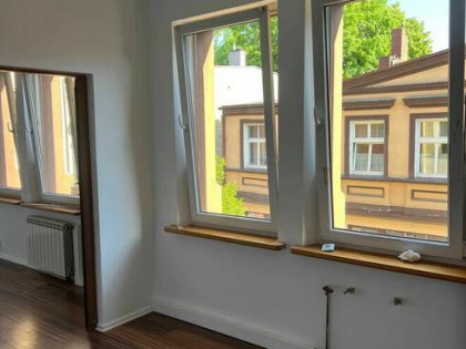 Lokal użytkowy 40 m² Ostrów Wlkp centrum 1-piętro