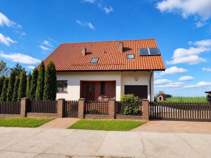 Dom jednorodzinny z dużą działką 1500 M²|2 garaże