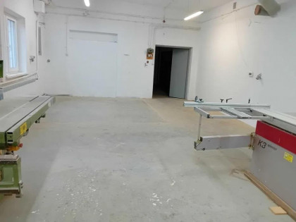 Lokal Warszawa Wesoła, Zielona