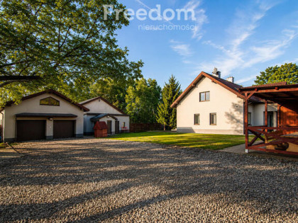 Komfortowy dom z ogrodem i garażem w Księstwie