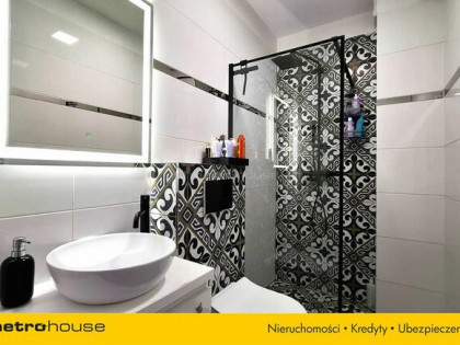 NOWOCZESNY DOM Z OGRODEM  80 m²  3 SYPIALNIE