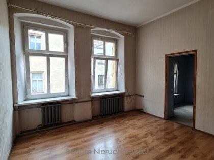 Na sprzedaż 3 pokojowe mieszkanie w Ząbkowicach