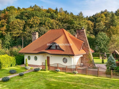 Dom Myślenice Zarabie, Bukowa