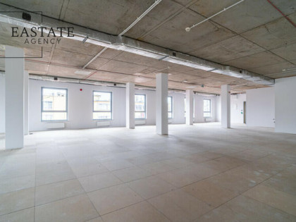 Lokal Do Adaptacji, Dostępny Parking, Blisko SKM