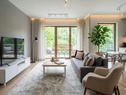 Apartament 2.9m wysokości park duże przeszklenia