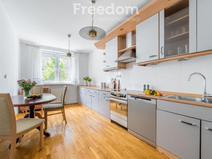 3 pokoje z tarasem | 75,4 m² | Praga Pd.