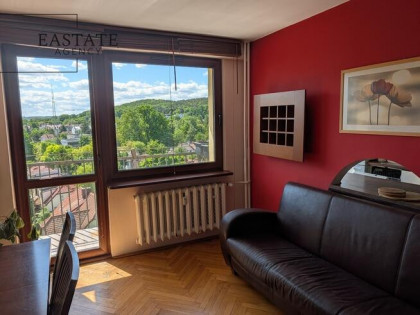 4-pokojowe mieszkanie z balkonem i garażem na wyn.