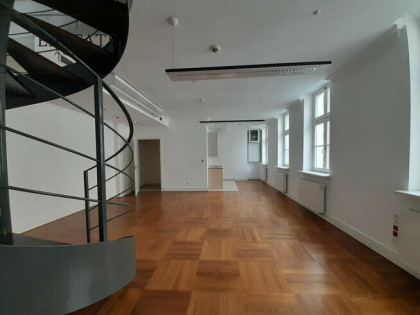 Biuro do wynajęcia niedaleko Dworca Centralnego.