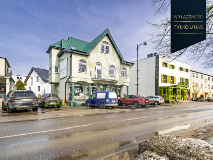 Budynek usługowy - 5 lokali, centrum Sierakowic.