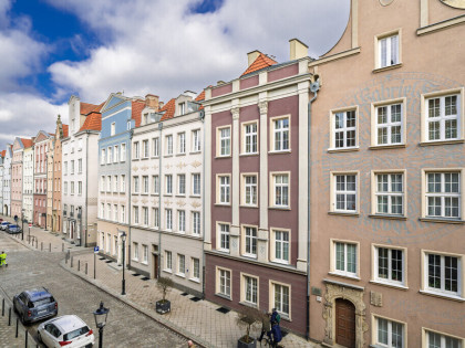 Zadbane 3 pokoje z osobną kuchnią na Starówce