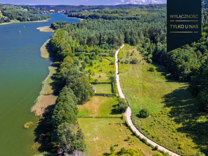 Sielskie działki nad Jeziorem Ostrzyckim
