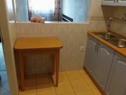 Sprzedam 2-pokojowe mieszkanie w centrum miasta – 35 m2.