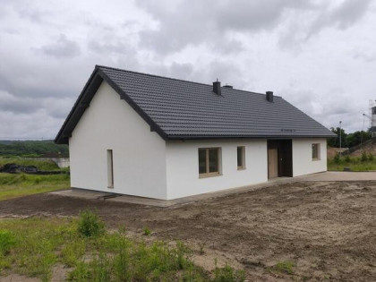 Wolnostojący z pompą ciepła
