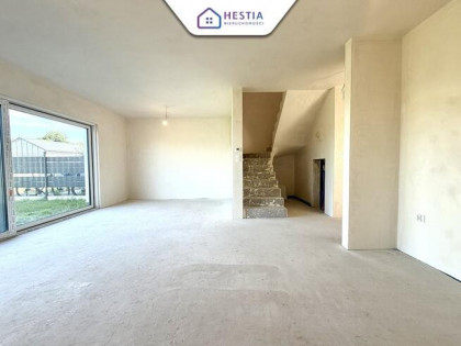 Bliźniak bez skosów w Dobrej. Ogród 214m2.