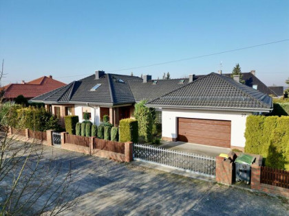 Dom Kępa gm. Łubniany, 1 Maja