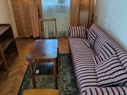 Bezpośrednio 2 pokoje Plac Unii Lubelskiej w stylu PRL