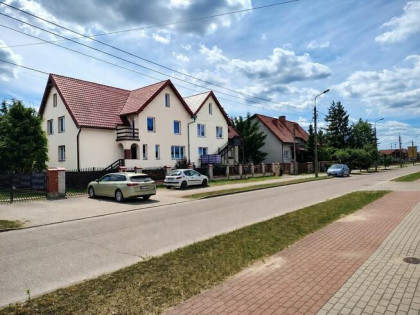 Na sprzedaż dom w zabudowie bliźniaczej blisko jeziora Roś